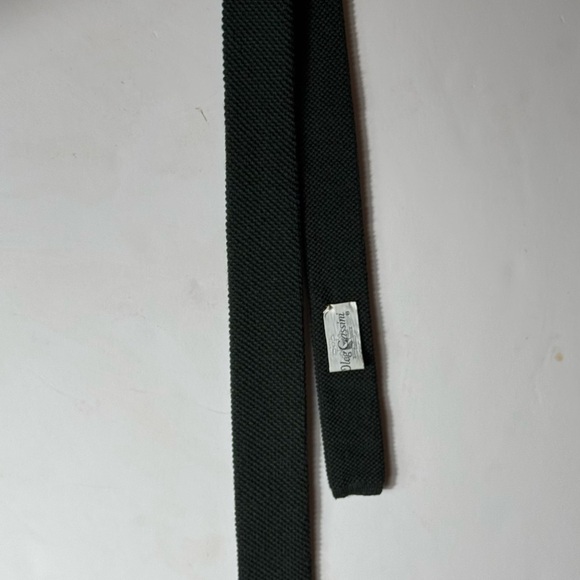 Oleg Cassini Dark Green Tie - Picture 5 of 5